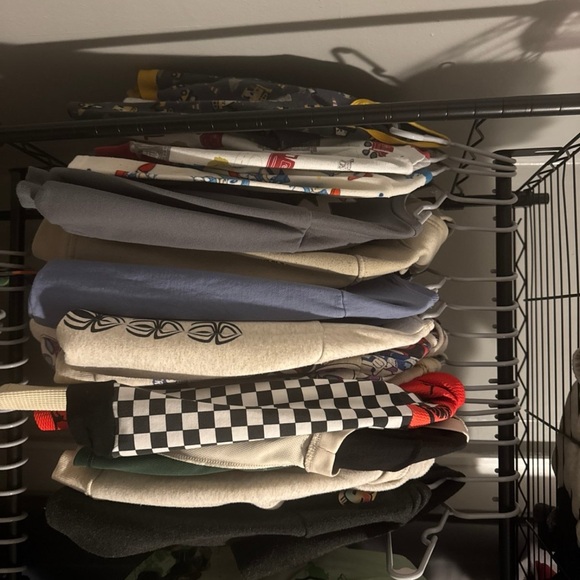 Assorted Clothing Collection - Picture 2 of 10